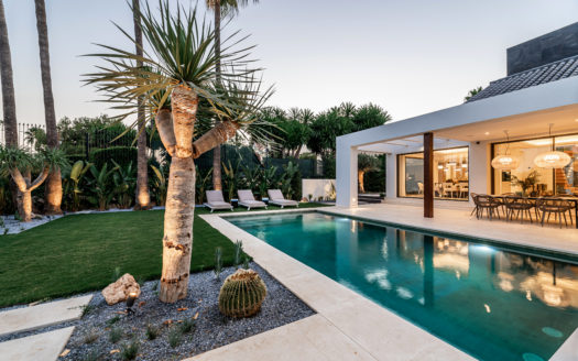 Outstanding villa in Sierra Blanca