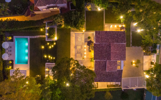 Exquisite family residence located in the heart of the golf valley.