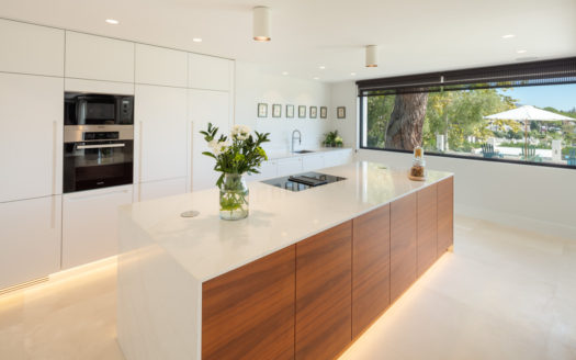 Exquisite family residence located in the heart of the golf valley.