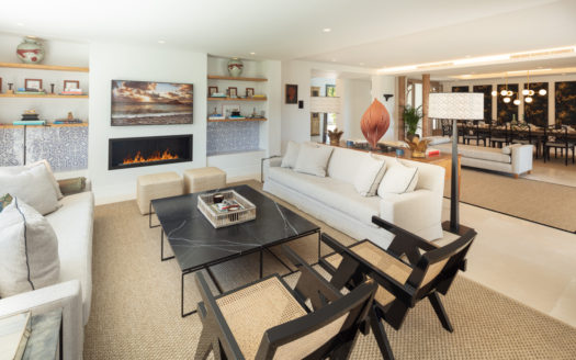 Exquisite family residence located in the heart of the golf valley.