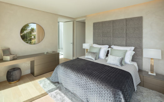 Splendid villa with views to La Concha mountain