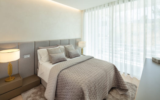 Splendid villa with views to La Concha mountain