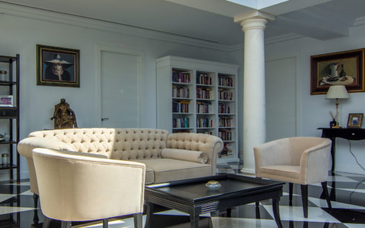 Luxurious property in the Golden Mile