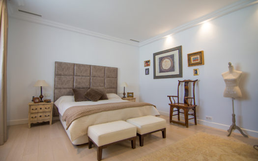 Luxurious property in the Golden Mile