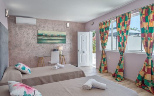 Great Villa in Las Chapas