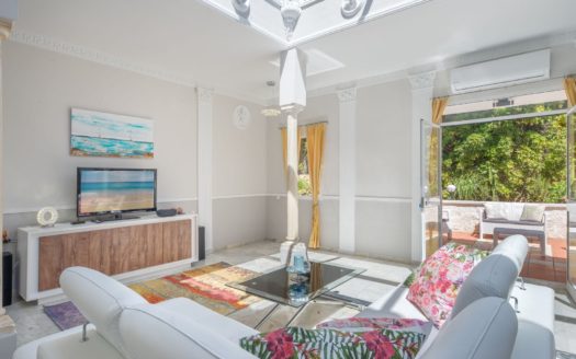 Great Villa in Las Chapas