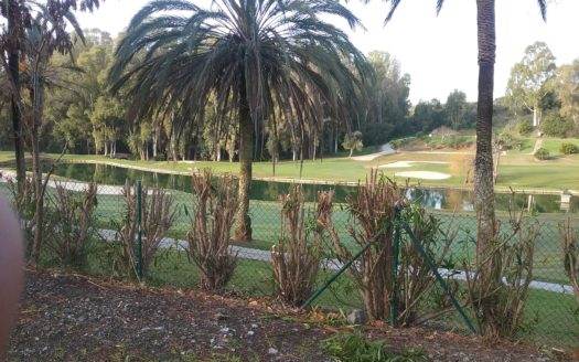 Investment Opportunity – Plot in El Paraíso Golf
