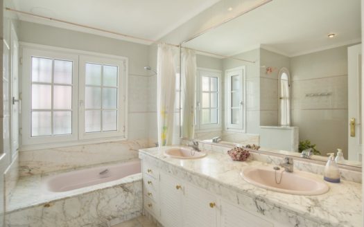 Amazing villa in Villa del Sol (Guadalmina)