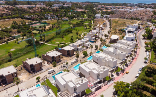 BOUTIQUE OF 10 INDIVIDUAL VILLAS ABOVE THE GREENS OF EL CAMPANARIO GOLF COURSE