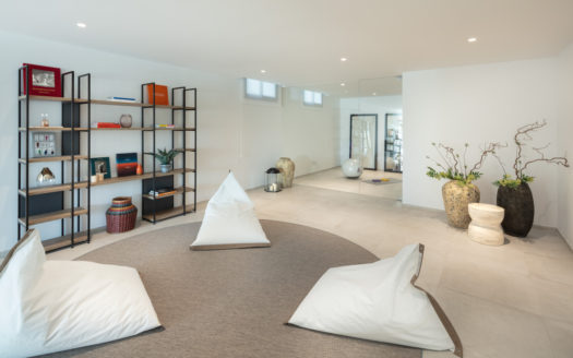 BOUTIQUE OF 10 INDIVIDUAL VILLAS ABOVE THE GREENS OF EL CAMPANARIO GOLF COURSE