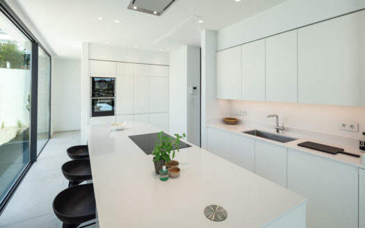 BOUTIQUE OF 10 INDIVIDUAL VILLAS ABOVE THE GREENS OF EL CAMPANARIO GOLF COURSE