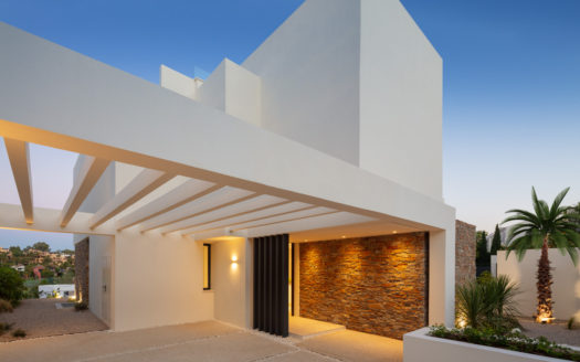 BOUTIQUE OF 10 INDIVIDUAL VILLAS ABOVE THE GREENS OF EL CAMPANARIO GOLF COURSE