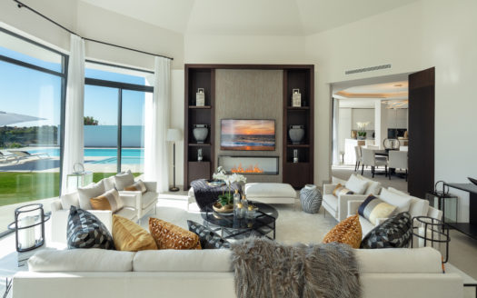 AN ELEVATED POSITION OVER THE GOLF VALLEY