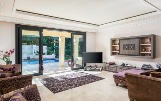 Luxury beach side detached villa in Benamara