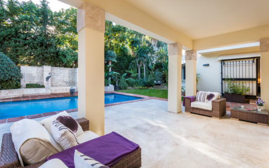Luxury beach side detached villa in Benamara