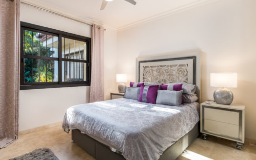 Luxury beach side detached villa in Benamara